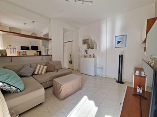 Trilocale in Vendita a Carrara, zona Marina di Carrara, 195'000&euro;, 60 m², arredato