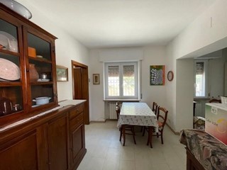 Quadrilocale in Vendita a Vecchiano, 140'000&euro;, 75 m², arredato