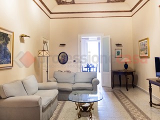 Quadrilocale in Vendita a Milazzo, 400'000&euro;, 200 m²