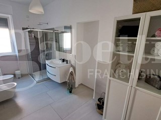 Trilocale in Vendita a Amantea, 230'000&euro;, 112 m², arredato