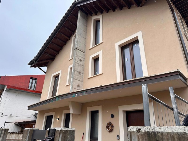 Trilocale in Vendita a Pescasseroli, 159'000&euro;, 95 m²