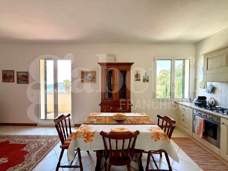 Bilocale in Vendita a Diano Marina, 180'000&euro;, 55 m², arredato