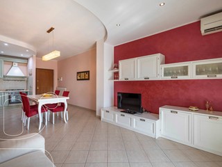 Quadrilocale in Vendita a Todi, 175'000&euro;, 100 m², con Box