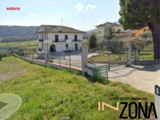 Appartamento in Vendita a Civitella del Tronto, 163'125&euro;, 300 m²
