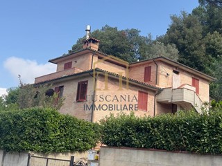 Quadrilocale in Vendita a Radicondoli, 280'000&euro;, 100 m², arredato, con Box