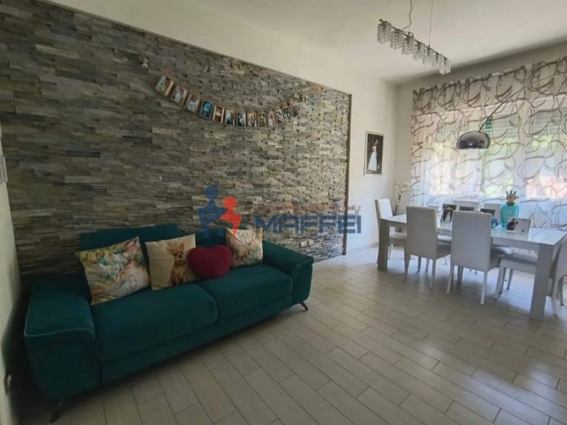 Trilocale in Vendita a Viareggio, 295'000&euro;, 80 m², arredato