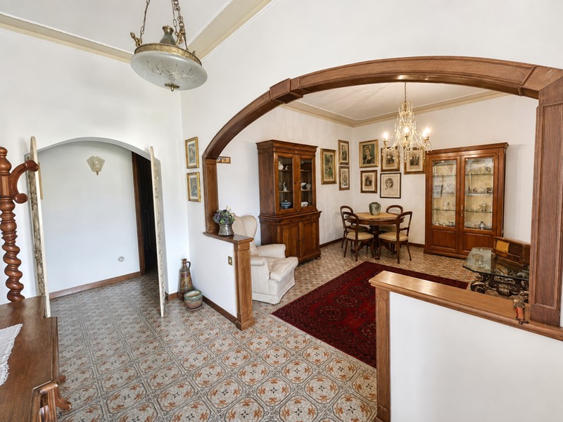 Appartamento in Vendita a Lucca, zona Nave, 240'000&euro;, 110 m²