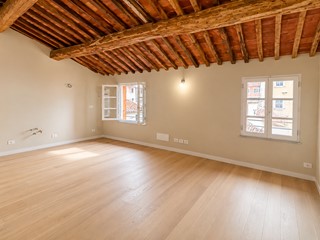 Bilocale in Vendita a Lucca, 290'000&euro;, 55 m²