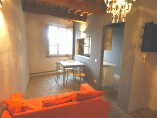 Bilocale in Affitto a Lucca, 700&euro;, 55 m², arredato