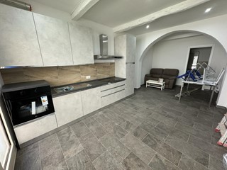 Trilocale in Affitto a Cascina, 650&euro;, 65 m², arredato