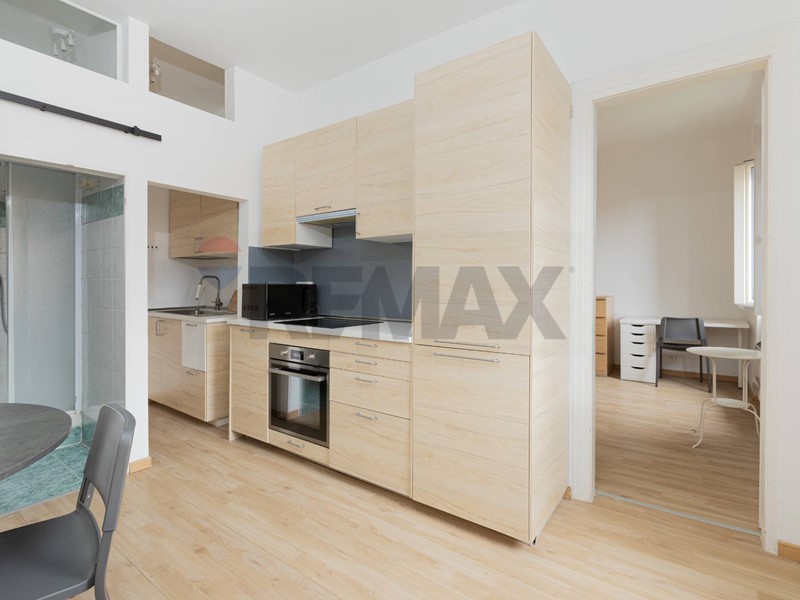 Bilocale in Vendita a Trieste, 92'000&euro;, 40 m²