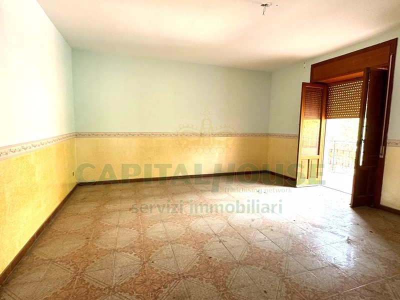 Quadrilocale in Vendita a Mugnano del Cardinale, 89'000&euro;, 135 m²