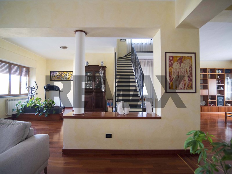Appartamento in Vendita a Roccastrada, 260'000&euro;, 389 m²
