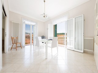 Bilocale in Vendita a Imperia, 199'000&euro;, 60 m²