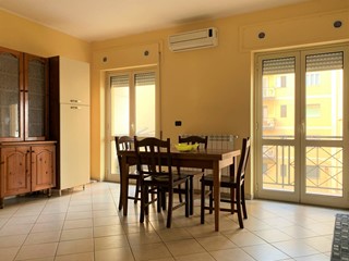 Trilocale in Affitto a Catanzaro, 500&euro;, 90 m²