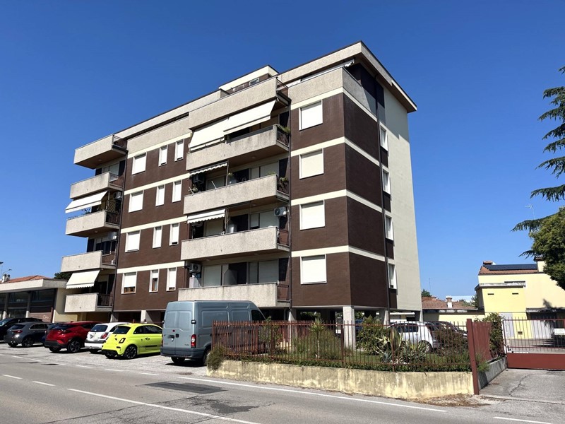 Appartamento in Vendita a Pordenone, 135'000&euro;, 121 m²