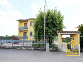Trilocale in Vendita a Vimercate, 219'000&euro;, 95 m²