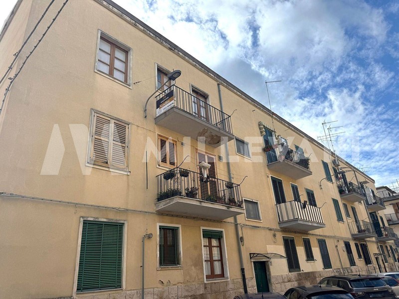 Appartamento in Vendita a Scicli, 85'000&euro;, 100 m²