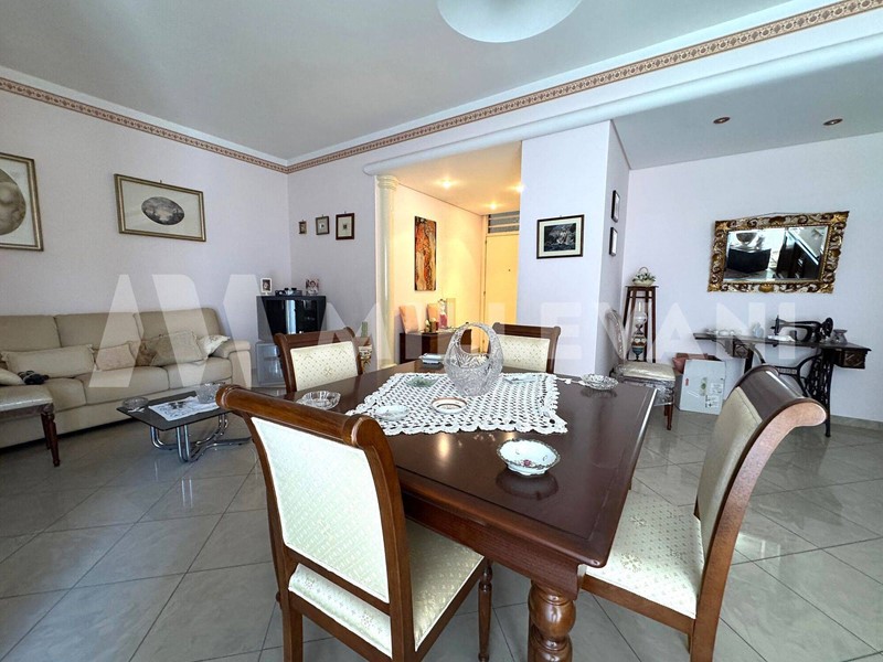Appartamento in Vendita a Ragusa, 140'000&euro;, 130 m²