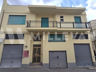 Appartamento in Vendita a Scicli, 160'000&euro;, 120 m²