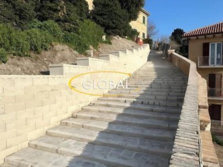 Bilocale in Vendita a Ancona, 75'000&euro;, 40 m²