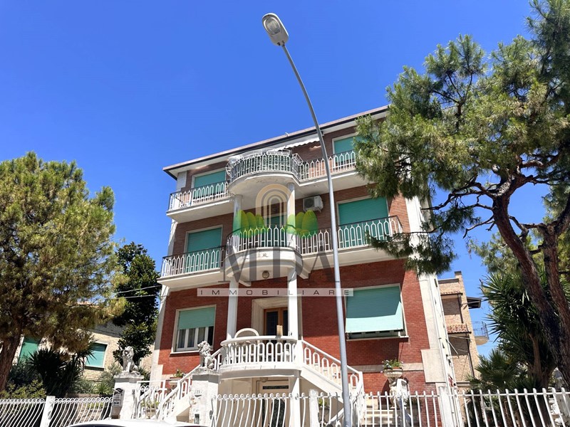 Quadrilocale in Vendita a San Benedetto del Tronto, 278'000&euro;, 143 m²