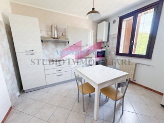 Appartamento in Affitto a Castelmassa, 350&euro;, 133 m²