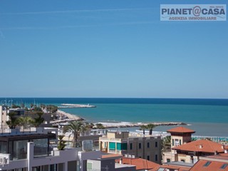 Appartamento in Vendita a San Benedetto del Tronto, 1'500'000&euro;, 220 m²