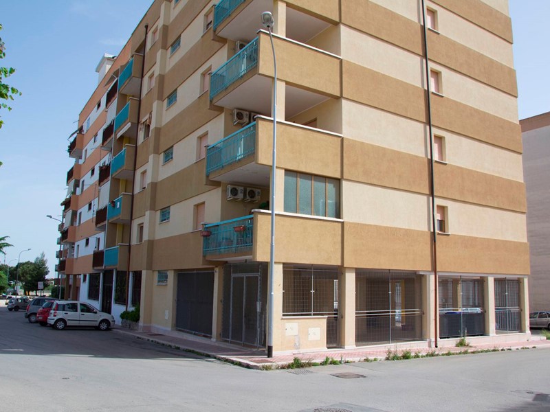 Quadrilocale in Vendita a Canosa di Puglia, 110'000&euro;, 120 m²