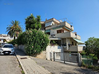 Appartamento in Vendita a San Benedetto del Tronto, 350'000&euro;, 157 m²