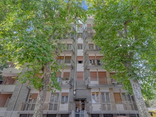 Trilocale in Vendita a Rho, 264'000&euro;, 104 m²