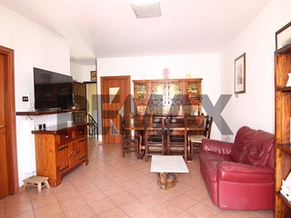 Bilocale in Vendita a Varese, 55'000&euro;, 69 m²