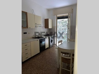Appartamento in Vendita a Genova, 58'000&euro;, 65 m²