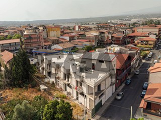 Appartamento in Vendita a Belpasso, 1'800'000&euro;, 3000 m²