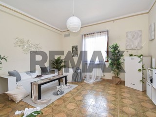 Trilocale in Vendita a Mascalucia, 99'000&euro;, 90 m²