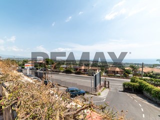 Trilocale in Vendita a Aci Catena, 139'000&euro;, 100 m²