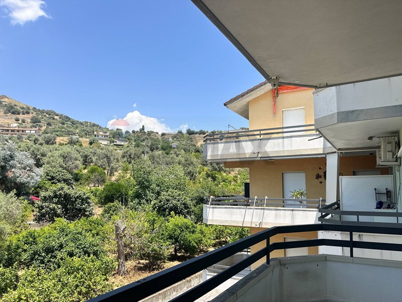 Appartamento in Vendita a Furci Siculo, 79'000&euro;, 81 m²