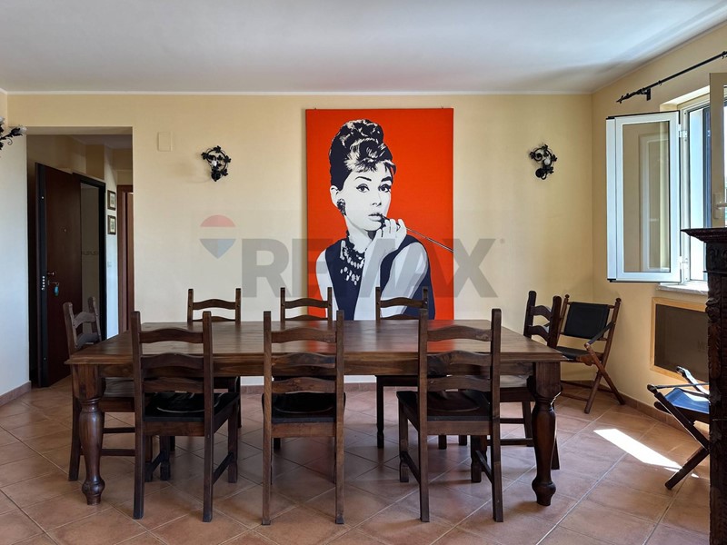 Appartamento in Vendita a Furci Siculo, 170'000&euro;, 123 m²