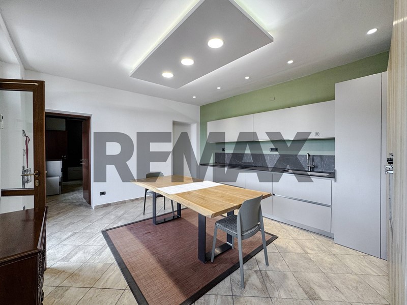 Trilocale in Vendita a Vercelli, 108'700&euro;, 124 m²