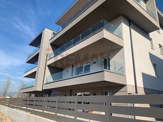 Quadrilocale in Vendita a Dalmine, 402'500&euro;, 164 m²