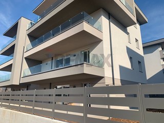 Quadrilocale in Vendita a Lallio, 402'500&euro;, 164 m²