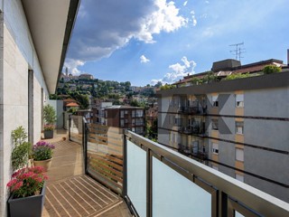 Quadrilocale in Vendita a Bergamo, 570'000&euro;, 167 m²