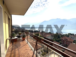 Appartamento in Vendita a Lovere, 155'000&euro;, 89 m²