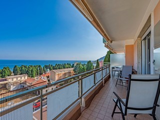 Appartamento in Vendita a Sanremo, 345'000&euro;, 102 m²