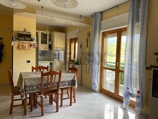 Appartamento in Vendita a Colli a Volturno, 104'000&euro;, 94 m²