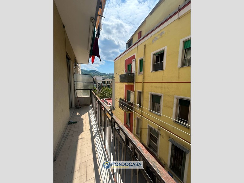 Bilocale in Vendita a Salerno, 160'000&euro;, 75 m²