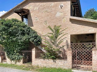 Quadrilocale in Vendita a Urbino, 79'000&euro;, 78 m²