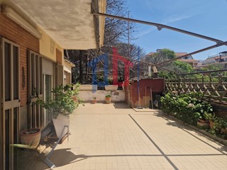 Appartamento in Vendita a Ardea, 150'000&euro;, 120 m²
