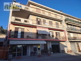 Appartamento in Vendita a Cossignano, 160'000&euro;, 167 m²