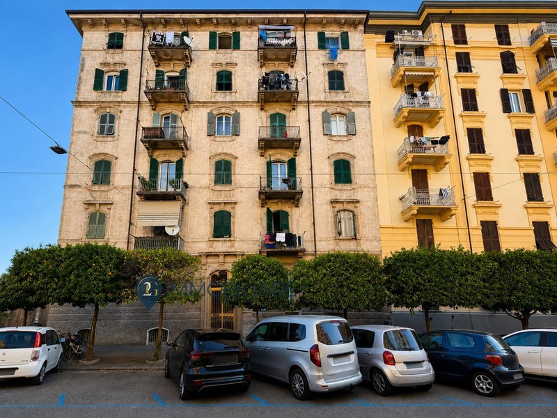Trilocale in Vendita a La Spezia, 98'000&euro;, 51 m²